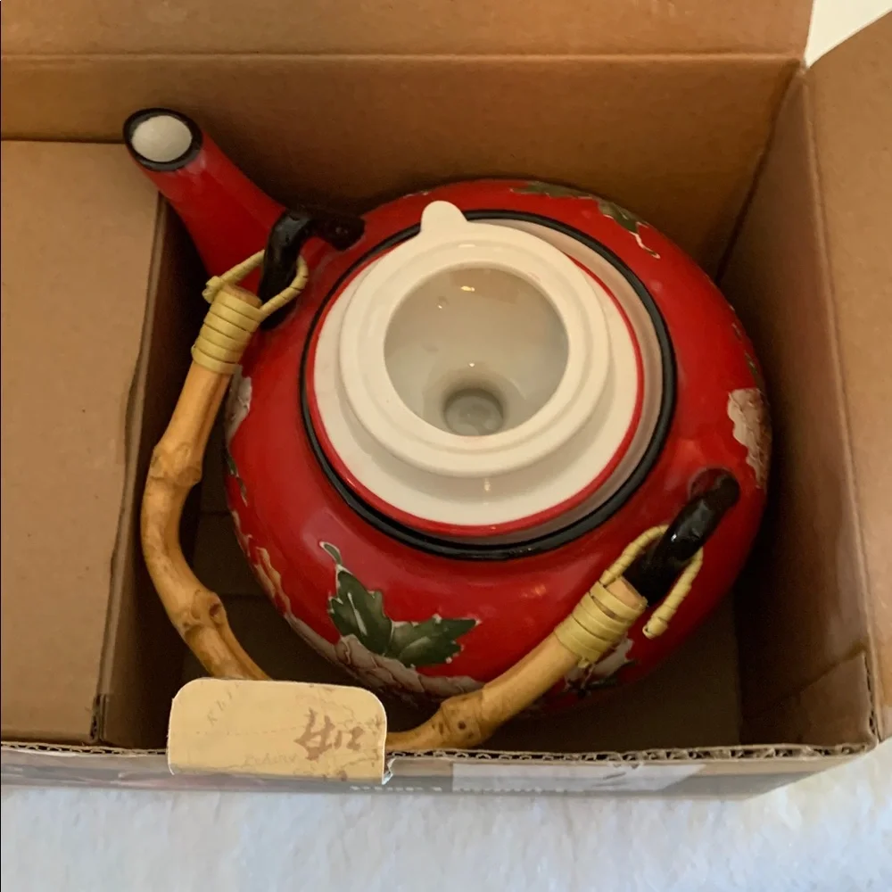 Pier 1 imports Peony teapot (No cups; in original box)